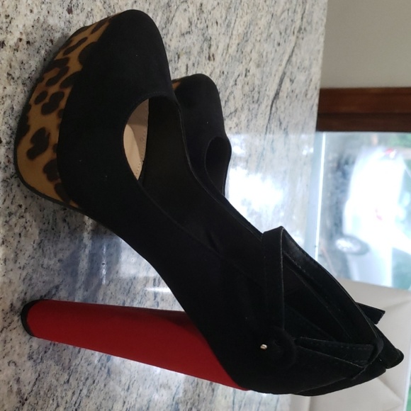 Black, Red and Tiger skin shoes - Picture 2 of 5